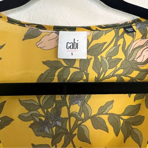 2/$30 CAbi Women's Yellow Golden Mustard Floral Blouse - Picture 3 of 7